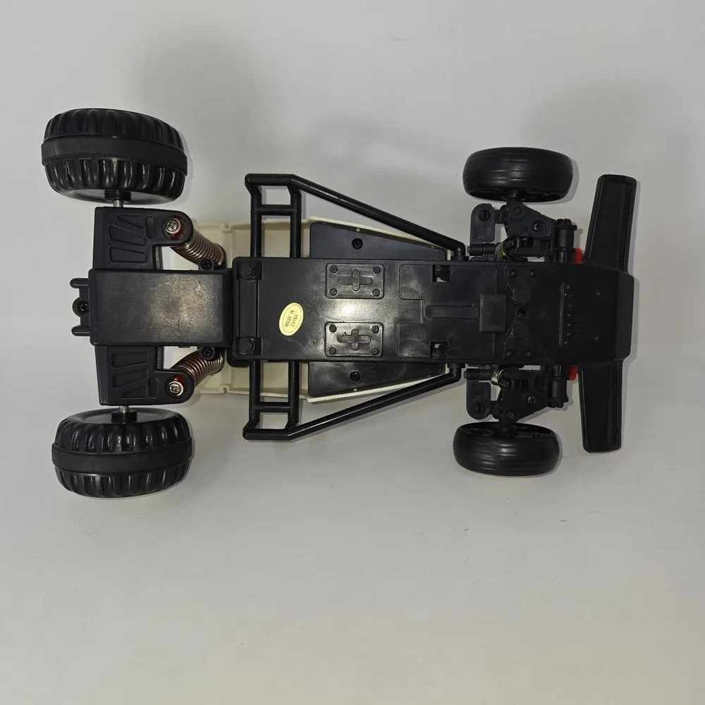 Speedy Buggy Pull Back N Go Independent Suspension No Batteries Required Vintage